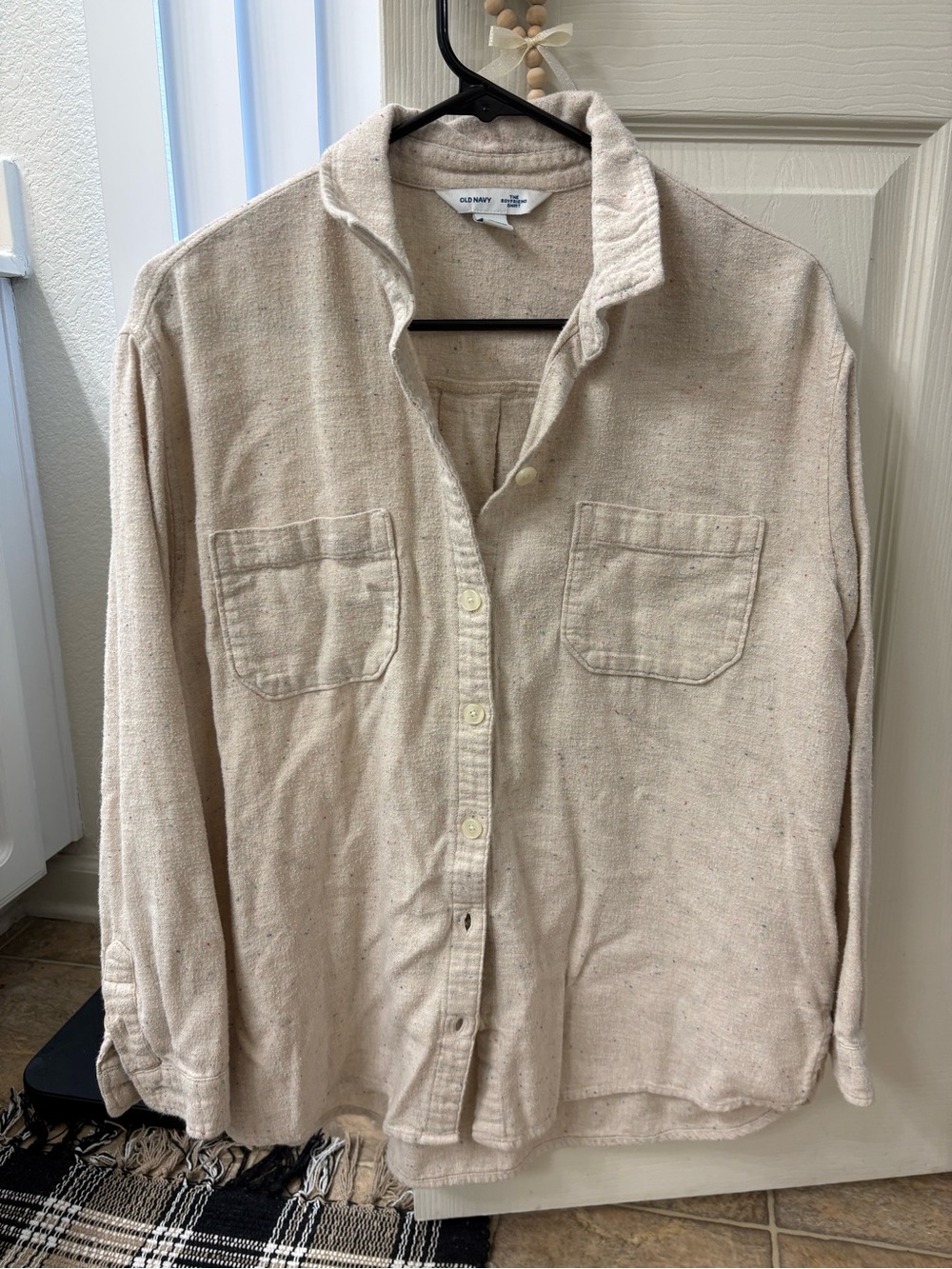 Old Navy Women’s Speckled and Cream Button-Up Shirt Jacket